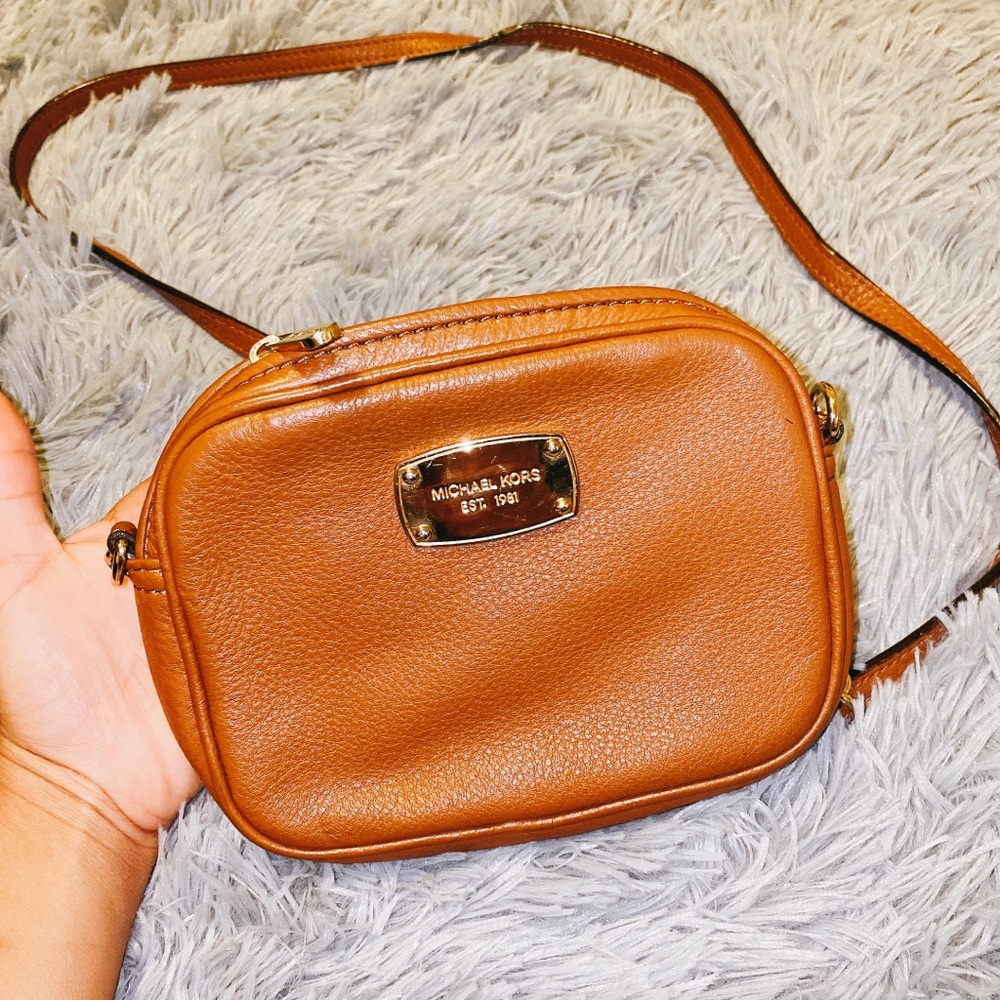Authentic Micheal Kors Crossbody Purse
